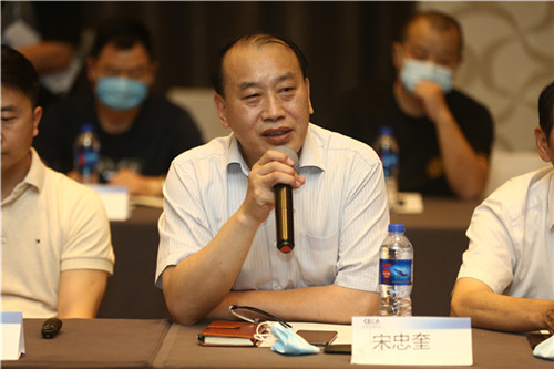 5f179ee0c2556.jpg 秘书长.jpg